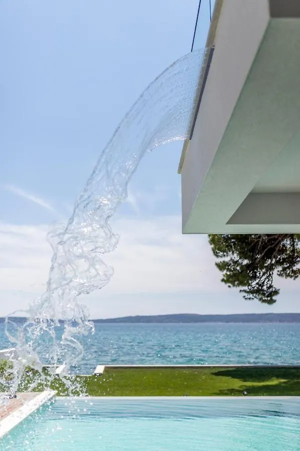Villa Sea Star Luksuzna Vila Uz More S Infinity Bazenom Kastel Kambelovac Kastela