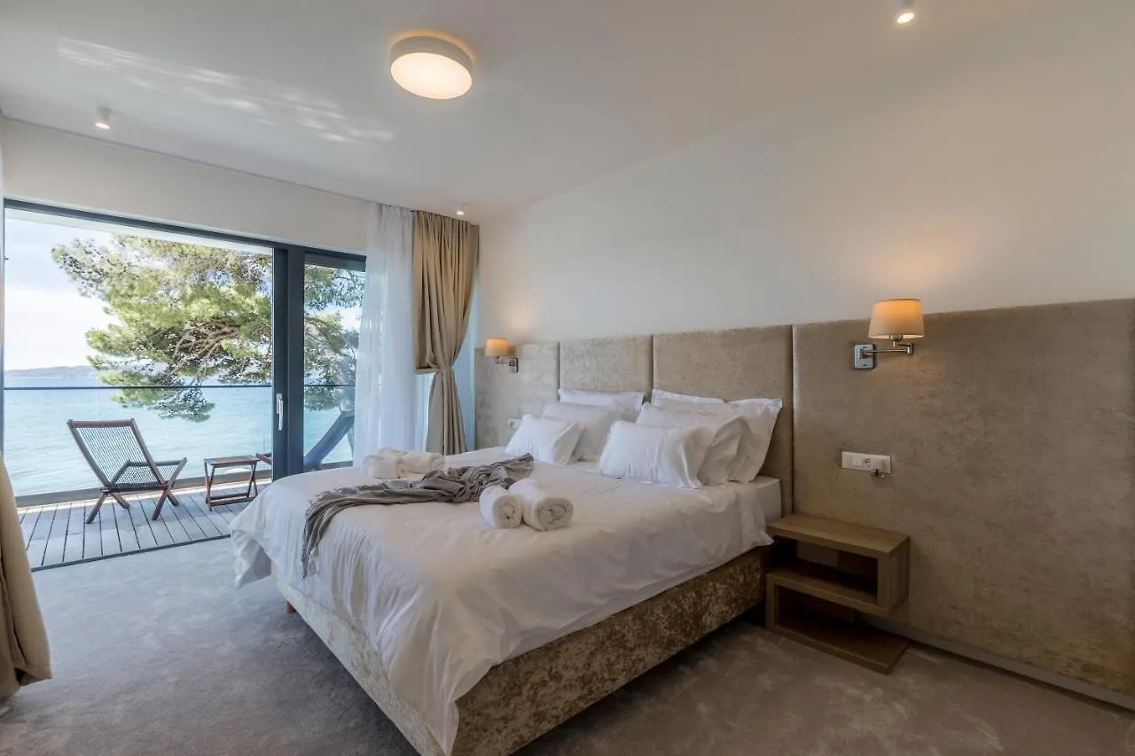Villa Sea Star Luksuzna Vila Uz More S Infinity Bazenom Kastel Kambelovac Kastela